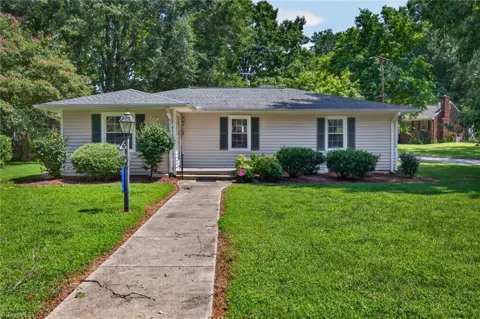 1115 E Willowbrook Drive