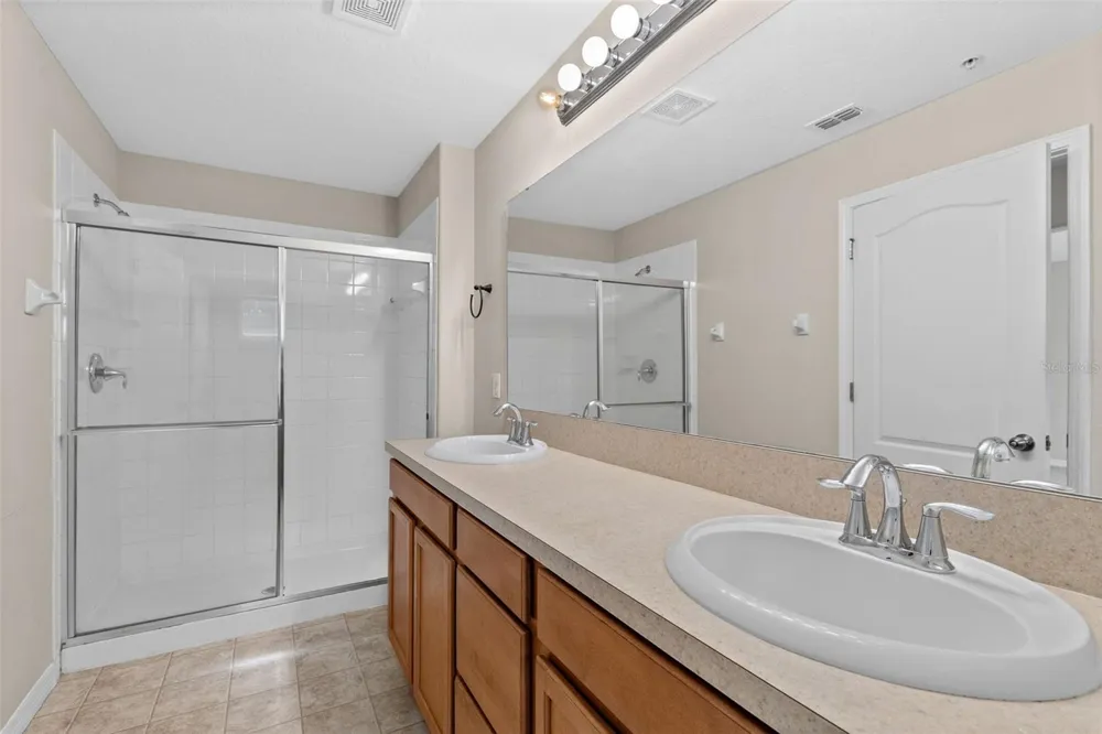 1327 PRIORY CIRCLE #1327 Winter Garden, FL 34787
