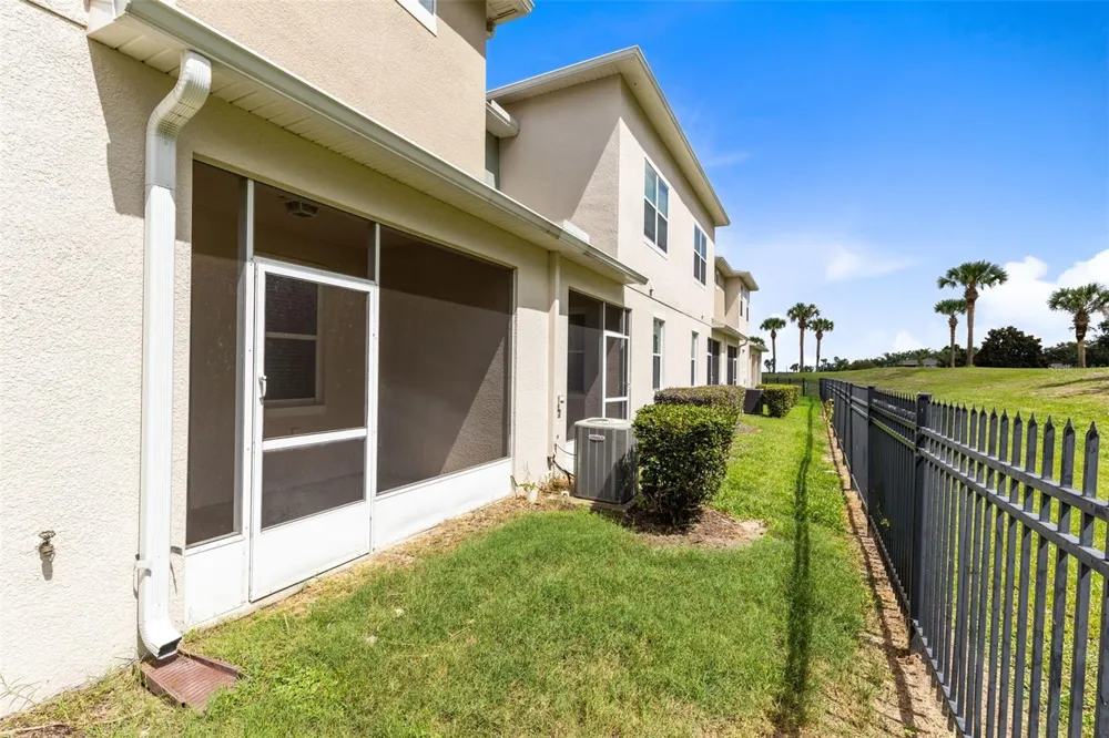 1327 PRIORY CIRCLE #1327 Winter Garden, FL 34787