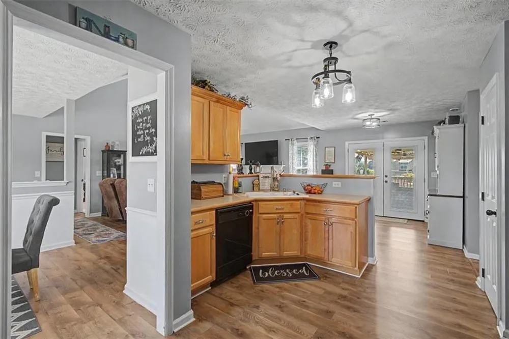 36 Valley Edge Drive Rockmart, GA 30153