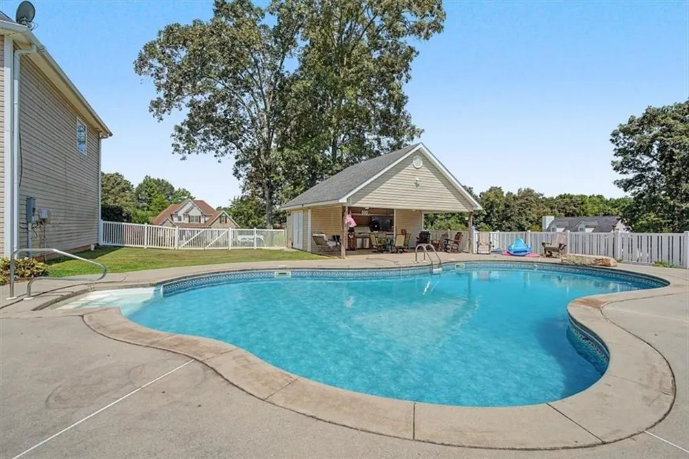 36 Valley Edge Drive Rockmart, GA 30153
