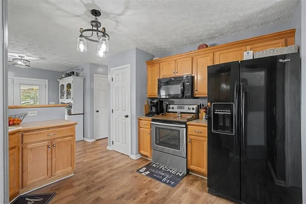 36 Valley Edge Drive Rockmart, GA 30153