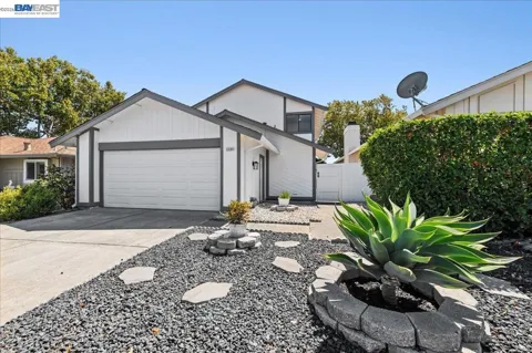 2203 Glenmount Dr