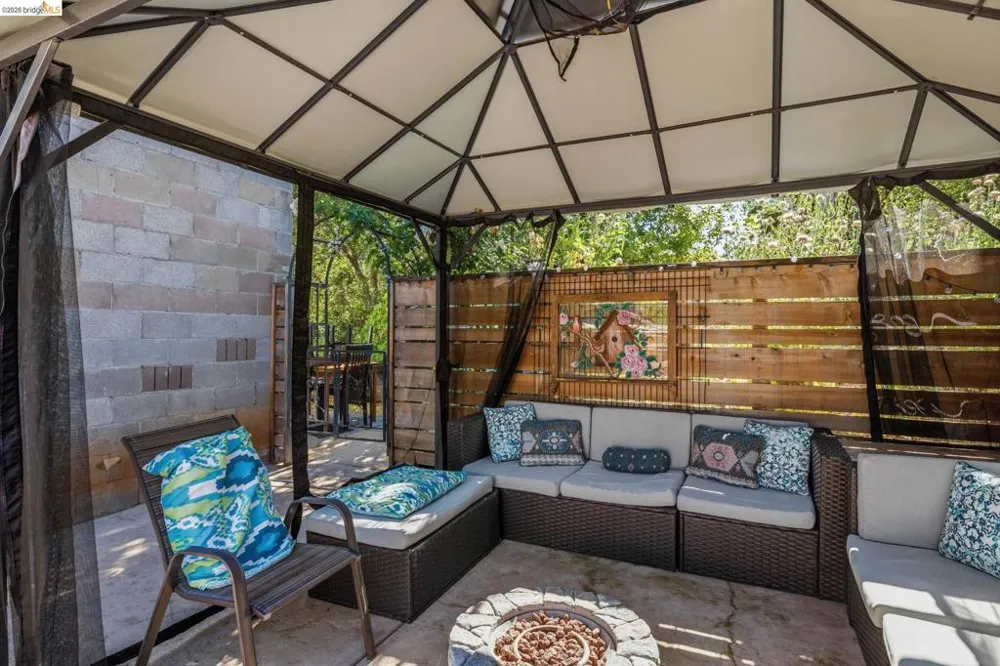 22890 MOUNT HOLLY LN Columbia, CA 95310