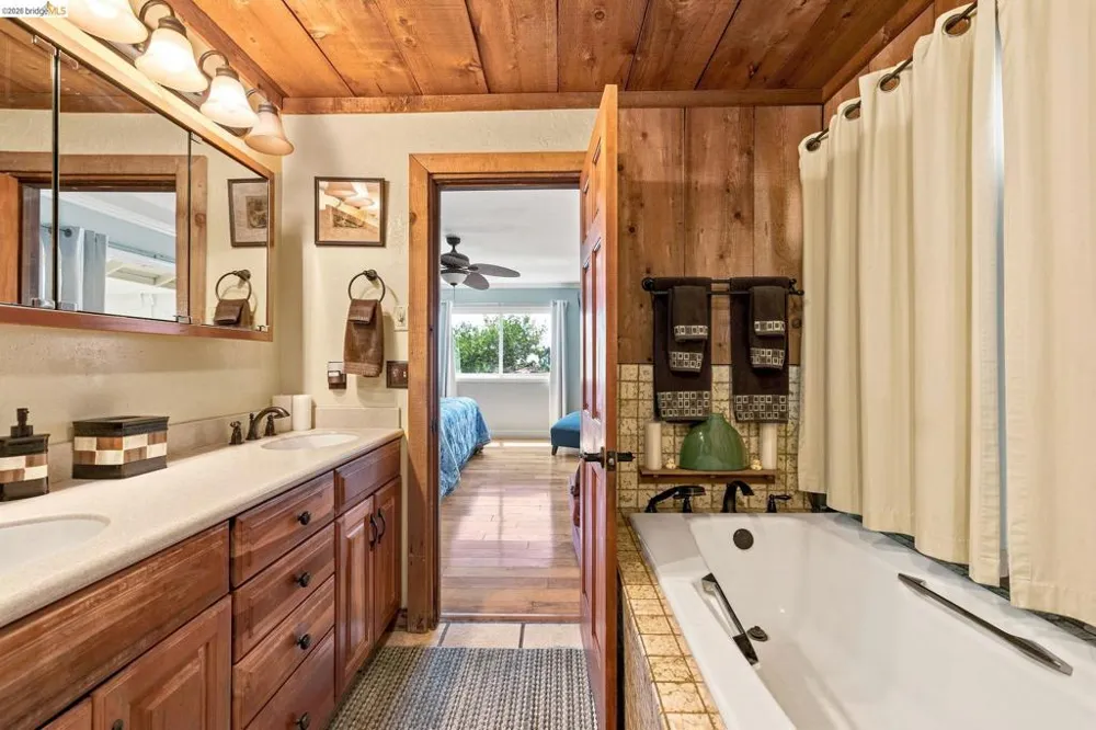 22890 MOUNT HOLLY LN Columbia, CA 95310