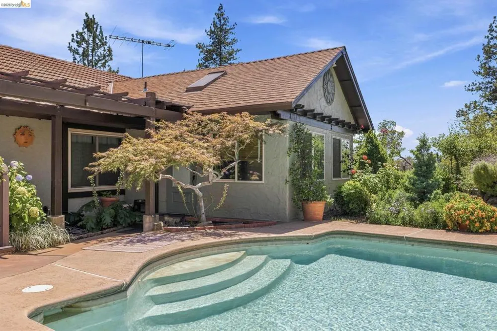 22890 MOUNT HOLLY LN Columbia, CA 95310