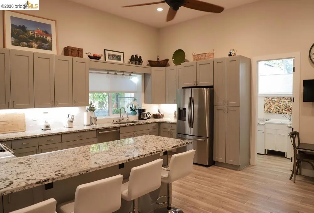 22890 MOUNT HOLLY LN Columbia, CA 95310
