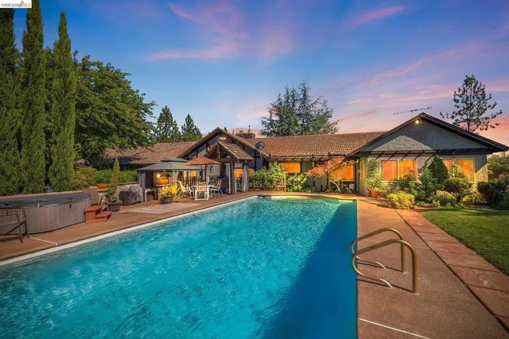 22890 MOUNT HOLLY LN Columbia, CA 95310