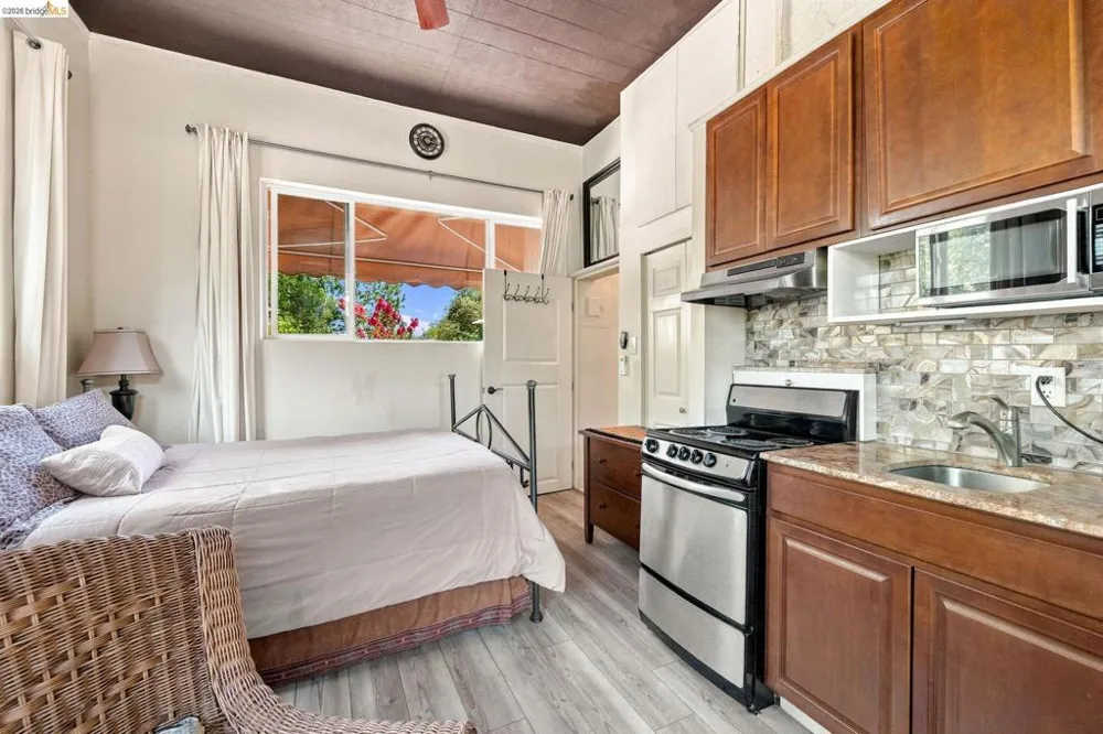 22890 MOUNT HOLLY LN Columbia, CA 95310