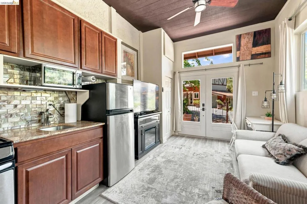 22890 MOUNT HOLLY LN Columbia, CA 95310