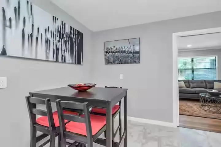 2107 Wakefield Drive Houston, TX 77018