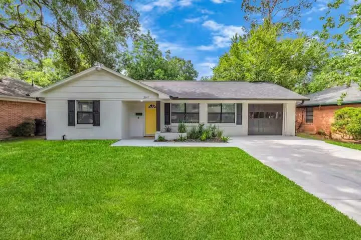 2107 Wakefield Drive Houston, TX 77018