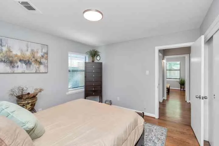 2107 Wakefield Drive Houston, TX 77018