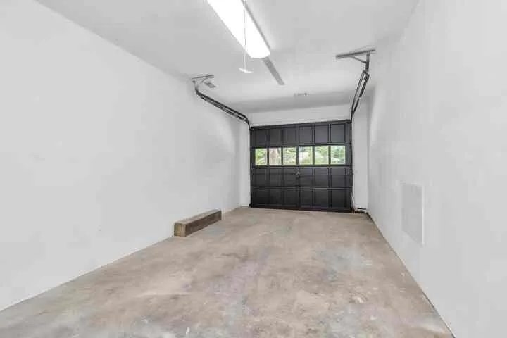 2107 Wakefield Drive Houston, TX 77018