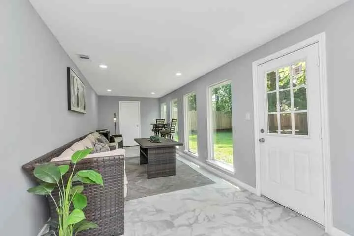 2107 Wakefield Drive Houston, TX 77018