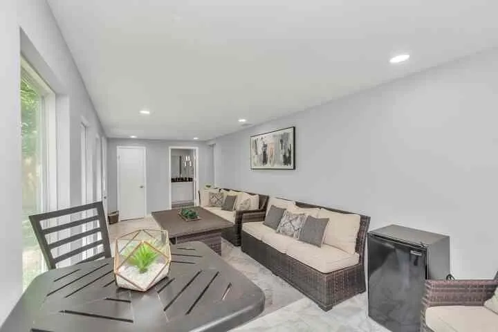 2107 Wakefield Drive Houston, TX 77018