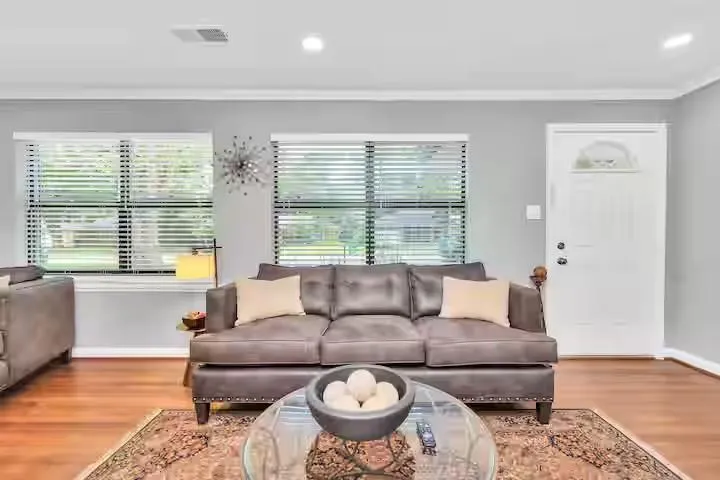 2107 Wakefield Drive Houston, TX 77018