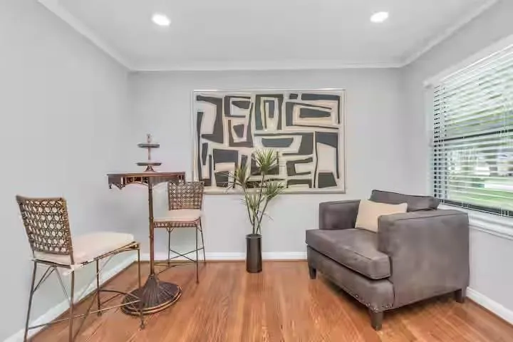 2107 Wakefield Drive Houston, TX 77018