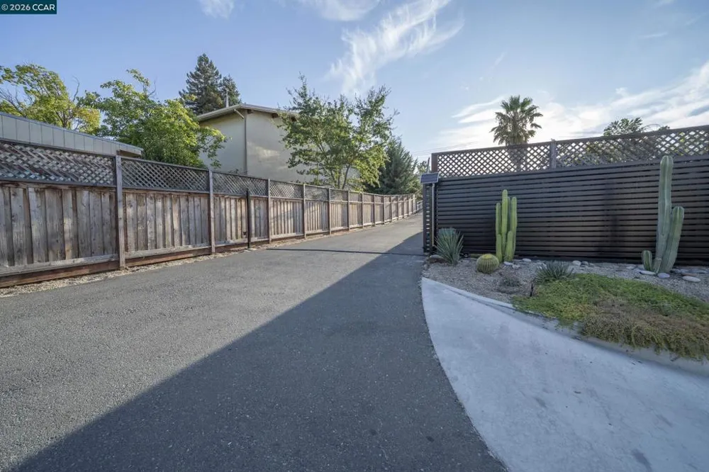 64 Morello Ave Martinez, CA 94553