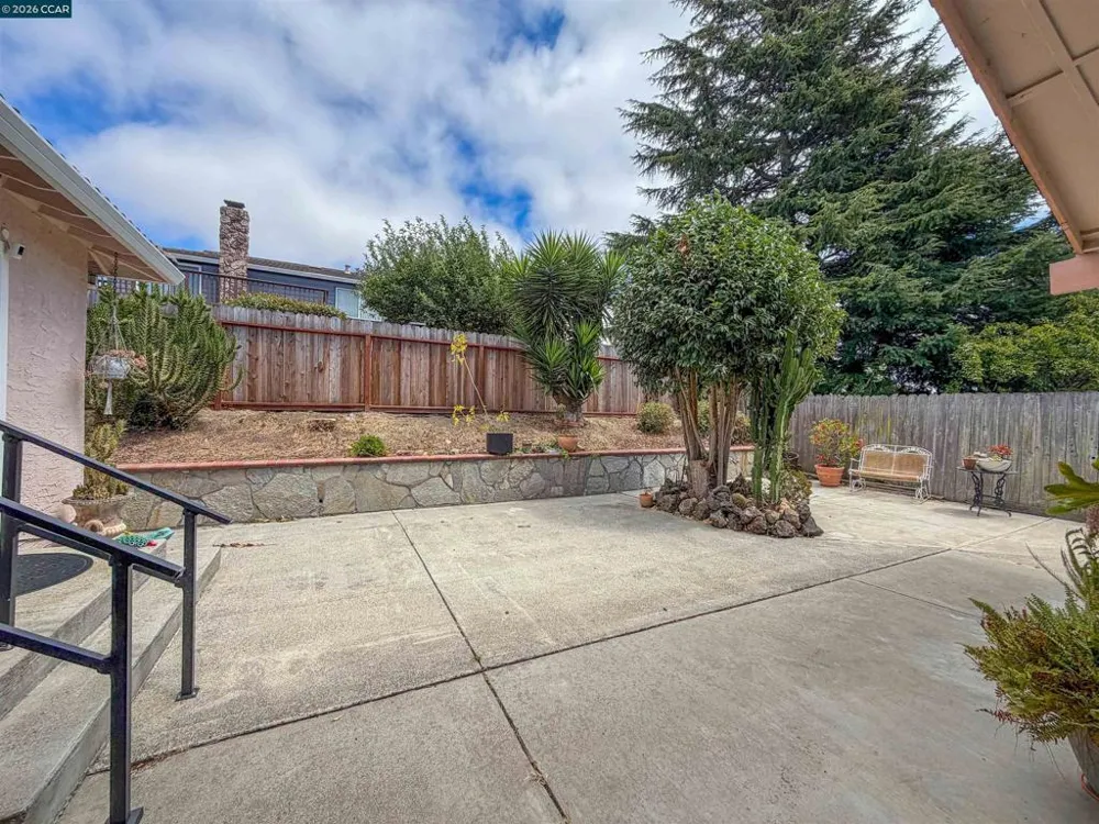 1220 Fascination Cir Richmond, CA 94803