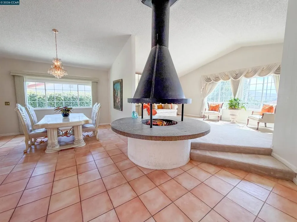 1220 Fascination Cir Richmond, CA 94803