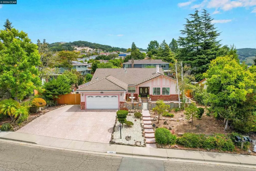 1220 Fascination Cir Richmond, CA 94803
