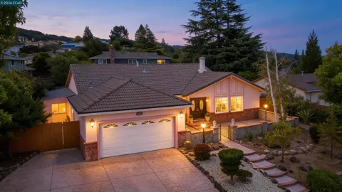 1220 Fascination Cir