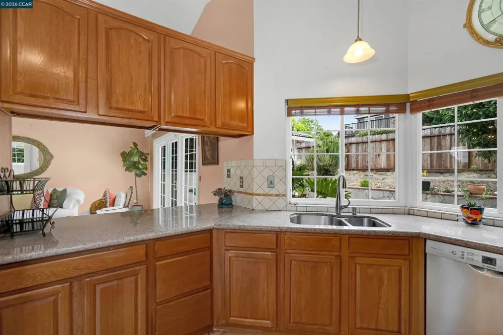 1220 Fascination Cir Richmond, CA 94803