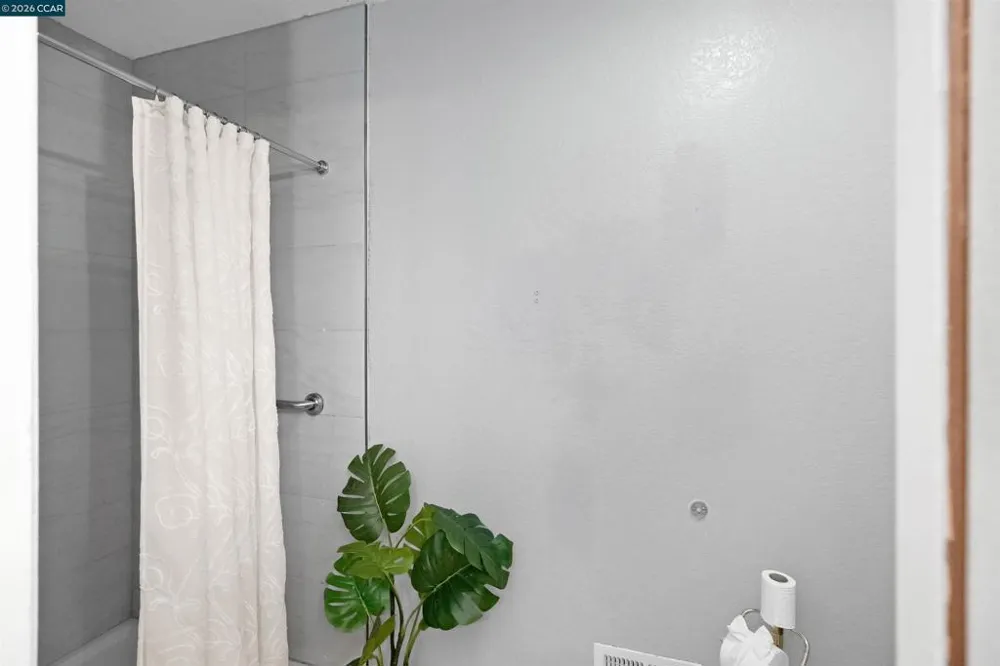 1220 Fascination Cir Richmond, CA 94803