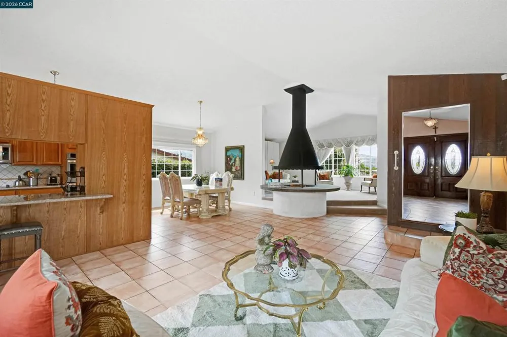 1220 Fascination Cir Richmond, CA 94803