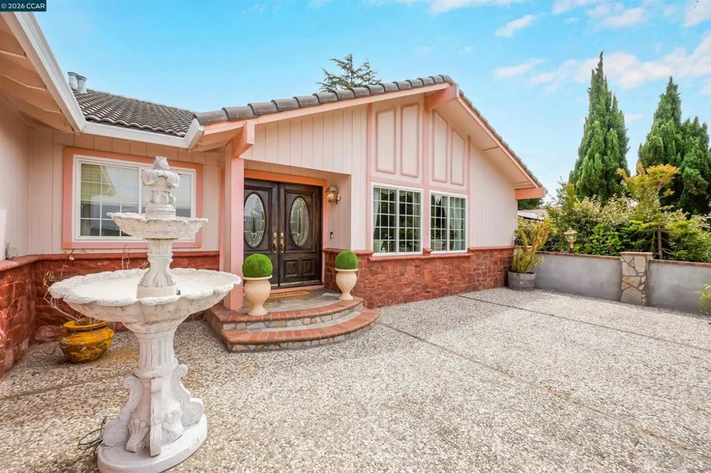 1220 Fascination Cir Richmond, CA 94803