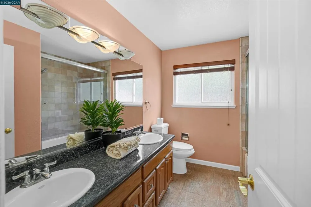1220 Fascination Cir Richmond, CA 94803