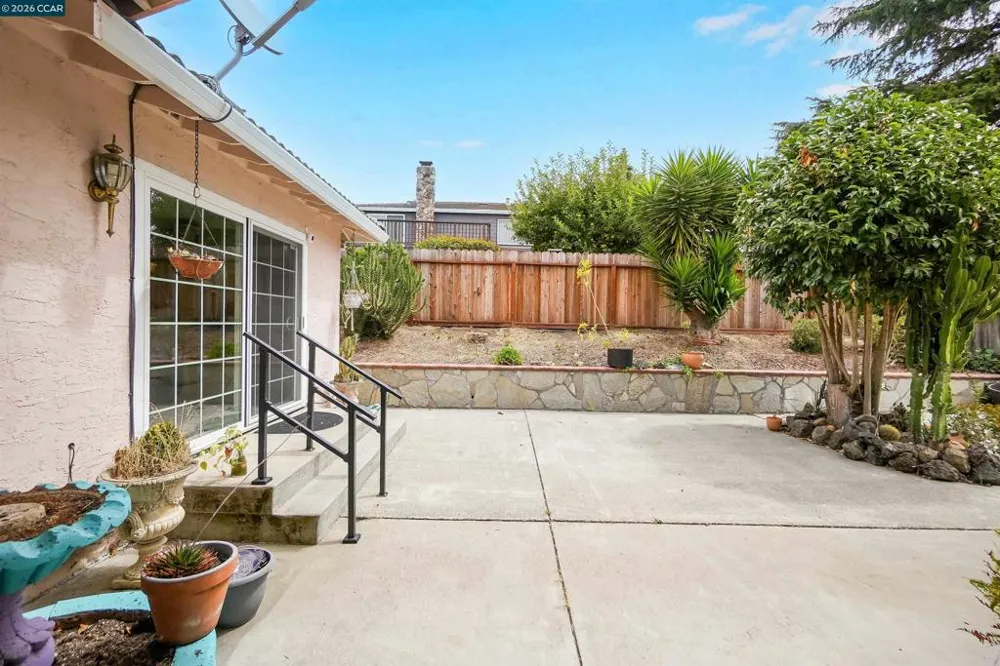 1220 Fascination Cir Richmond, CA 94803