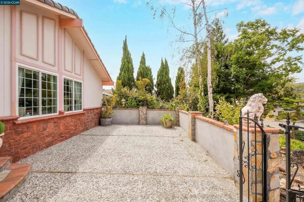 1220 Fascination Cir Richmond, CA 94803