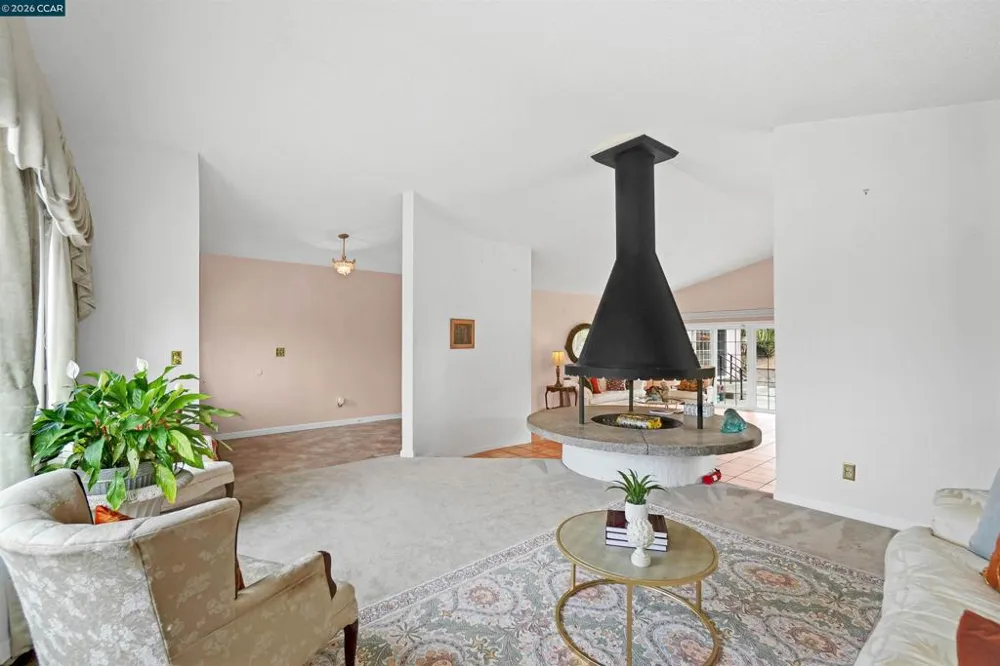 1220 Fascination Cir Richmond, CA 94803