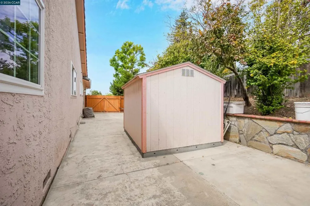 1220 Fascination Cir Richmond, CA 94803