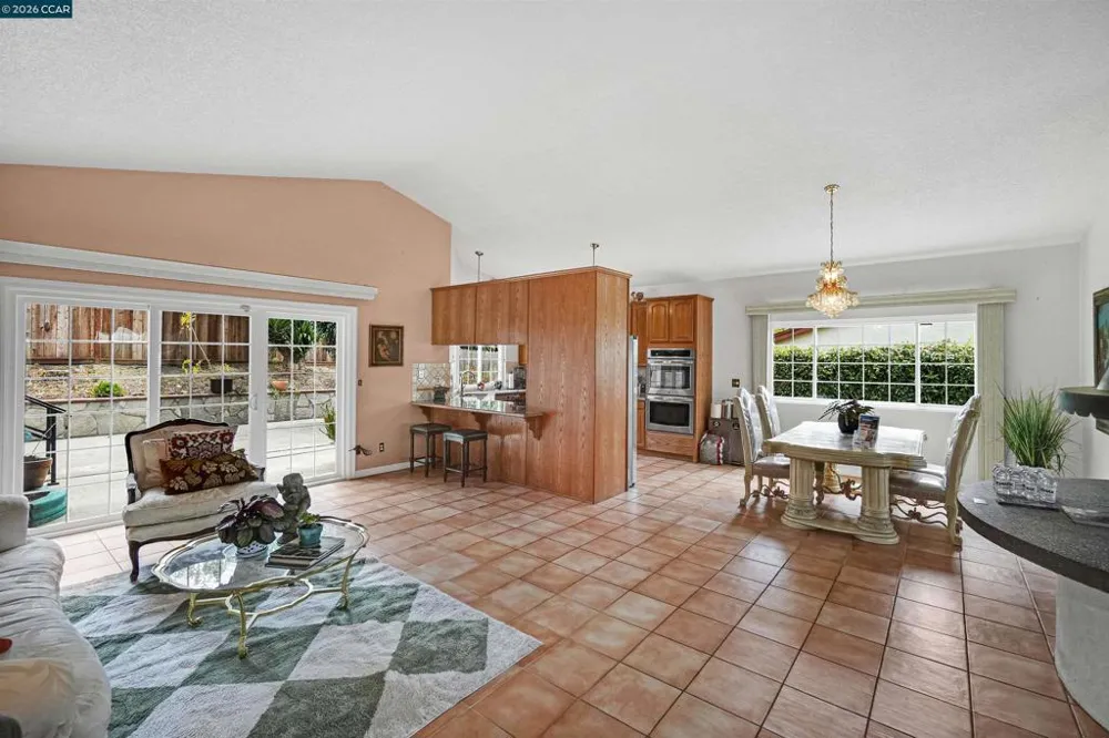 1220 Fascination Cir Richmond, CA 94803
