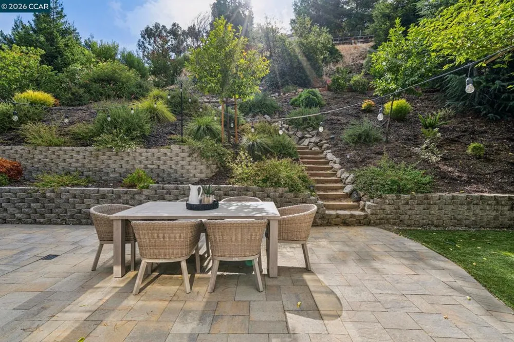 1064 Leland Drive Lafayette, CA 94549