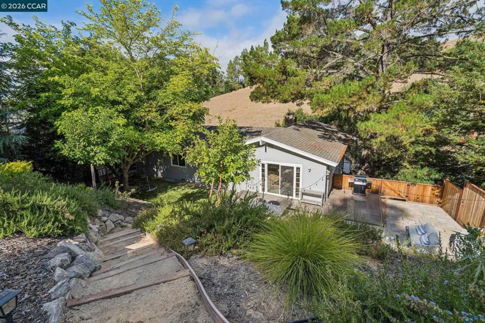 1064 Leland Drive Lafayette, CA 94549