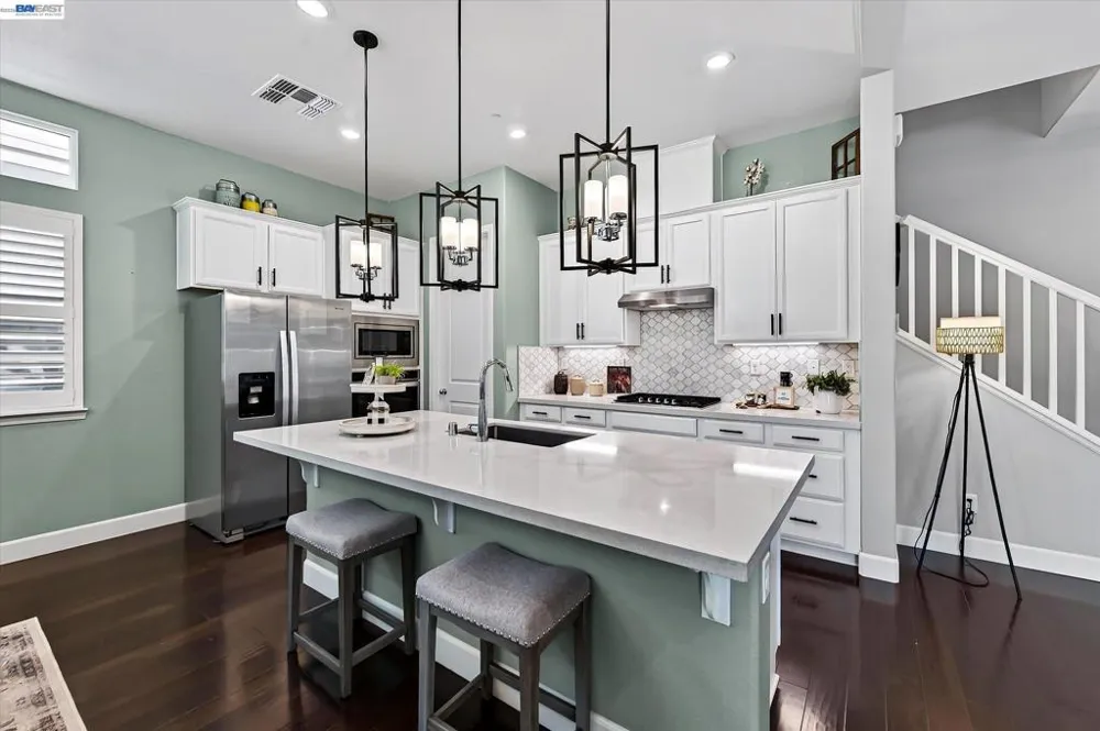 3868 Stanley Blvd Pleasanton, CA 94566
