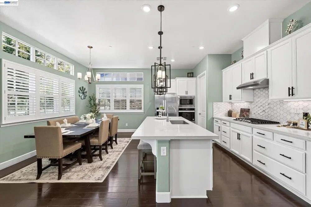 3868 Stanley Blvd Pleasanton, CA 94566