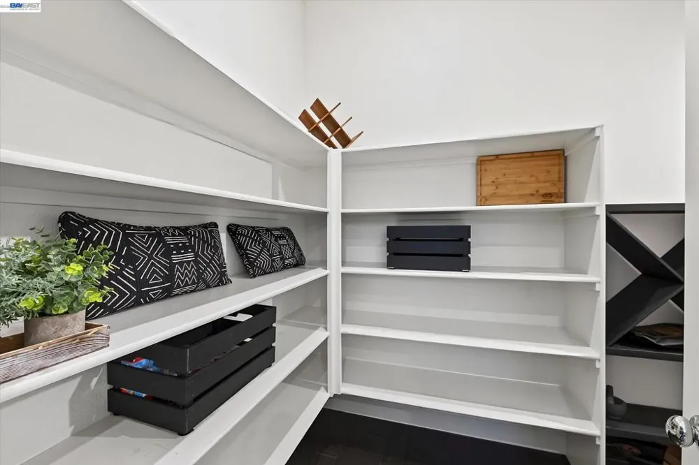 3868 Stanley Blvd Pleasanton, CA 94566
