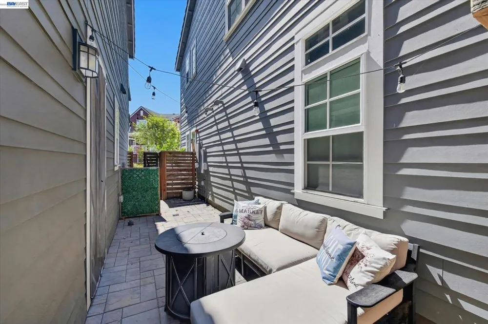 3868 Stanley Blvd Pleasanton, CA 94566