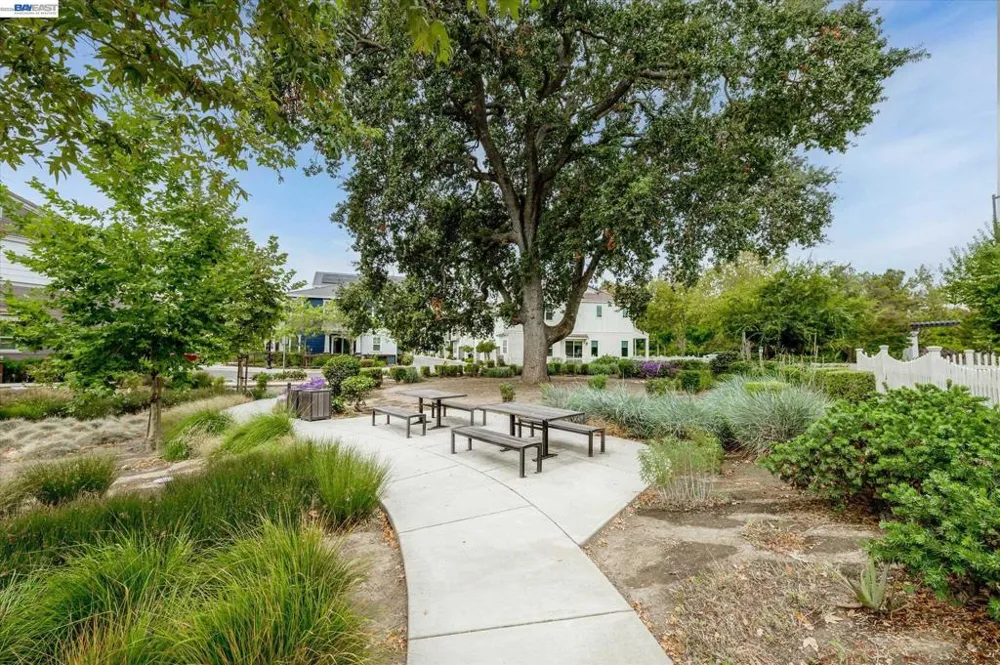 3868 Stanley Blvd Pleasanton, CA 94566