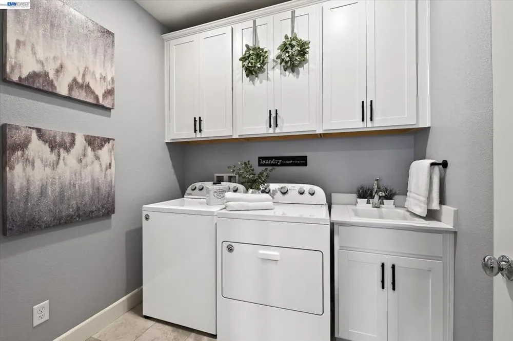 3868 Stanley Blvd Pleasanton, CA 94566