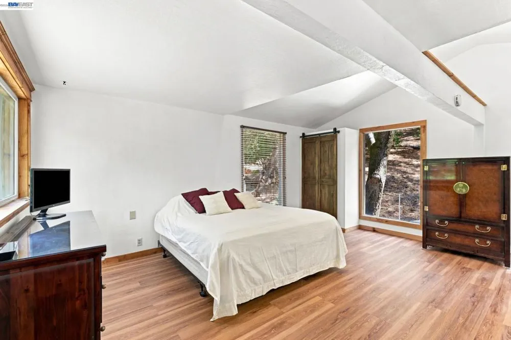 2315 Kilkare Rd Sunol, CA 94586