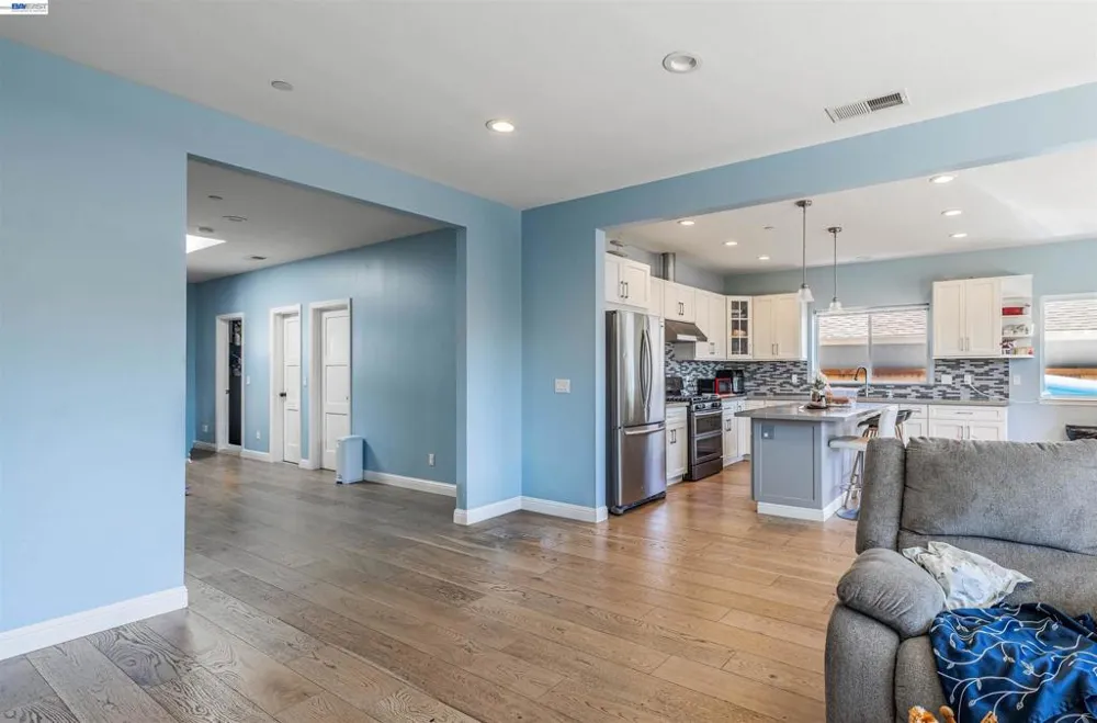 2520 Garvin Ave Richmond, CA 94804