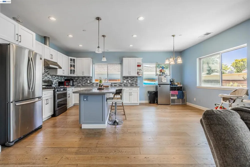 2520 Garvin Ave Richmond, CA 94804