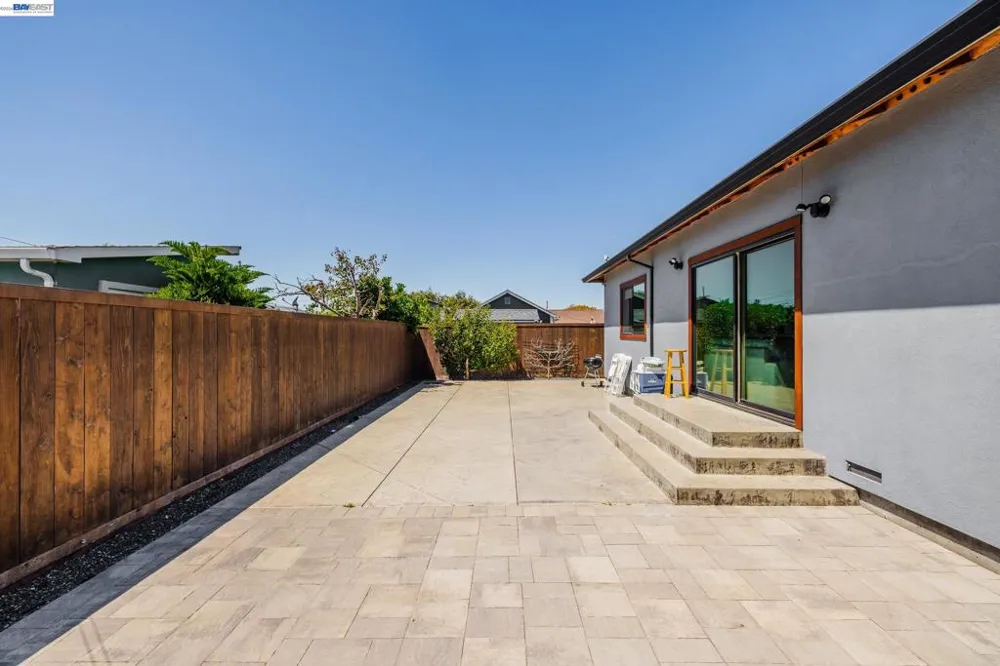 2520 Garvin Ave Richmond, CA 94804