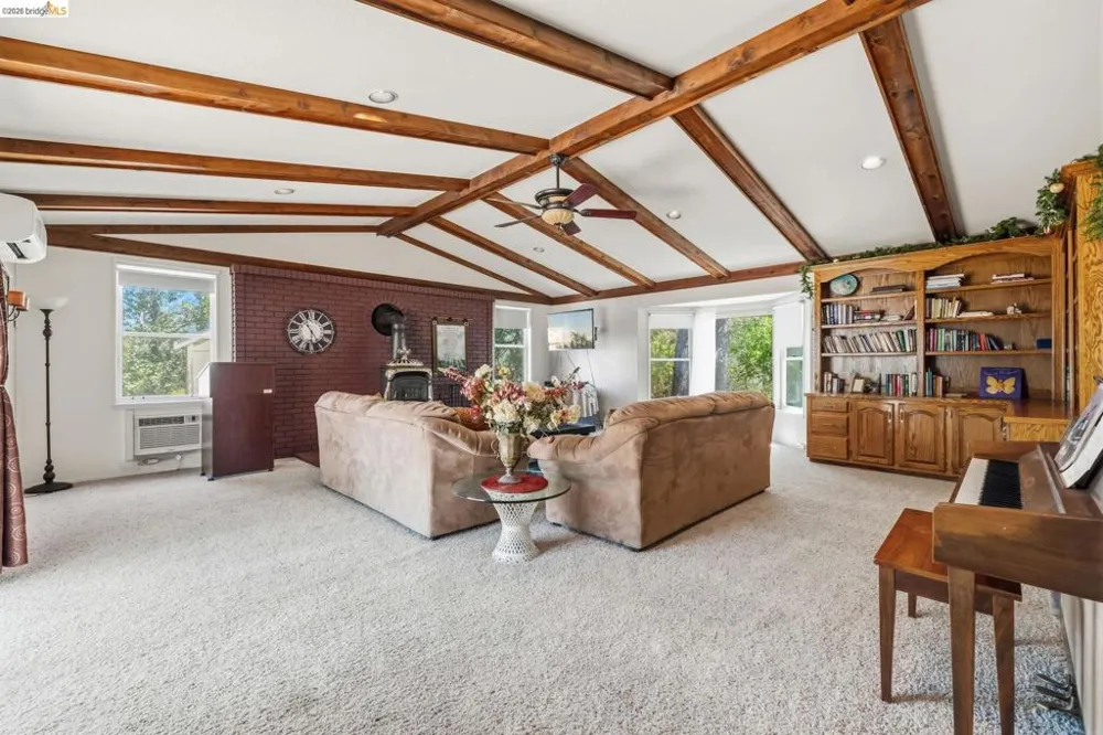 17732 Saddle Dr Tuolumne, CA 95379